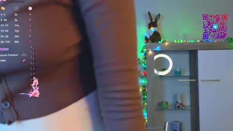 Mona online show from 12, 1, 2025