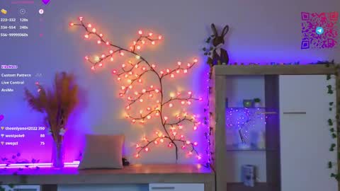 Mona online show from 26, 2, 2025