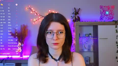 Mona online show from 5, 3, 2025