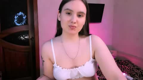Snapshot of chelsyluxex chatting on 14, 5, 2026 Chelsy Luxe online show from 14, 5, 2026