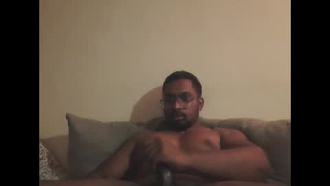 Snapshot of chennaibull1011 chatting on 28, 5, 2026 chennaibull1011 online show from 28, 5, 2026
