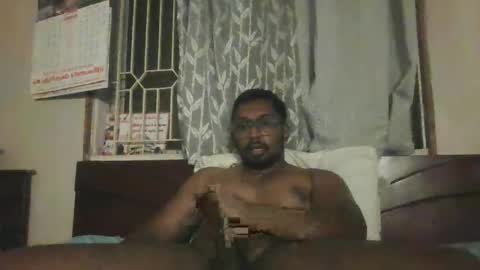 Snapshot of chennaibull1011 chatting on 2, 6, 2026 chennaibull1011 online show from 2, 6, 2026