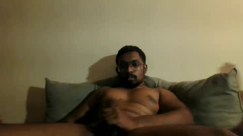 Snapshot of chennaibull1011 chatting on 18, 6, 2026 chennaibull1011 online show from 18, 6, 2026