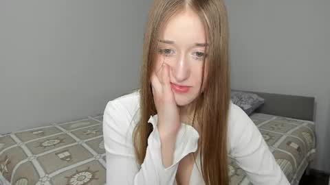 cher_ry online show from 28, 7, 2026