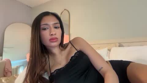 cherliecarmen online show from 19, 4, 2026