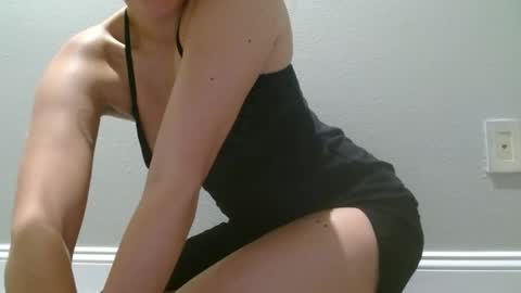 Snapshot of cherry7_7 chatting on 1, 11, 2025 cherry7_7 online show from 1, 11, 2025