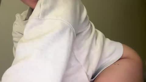 Snapshot of cherry7_7 chatting on 24, 11, 2025 cherry7_7 online show from 24, 11, 2025