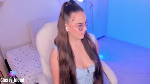 Cherry online show from 3, 10, 2025