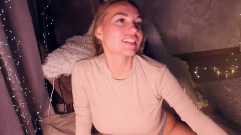 Snapshot of cherry_bomb19 chatting on 2, 5, 2026 CherryBomb online show from 2, 5, 2026