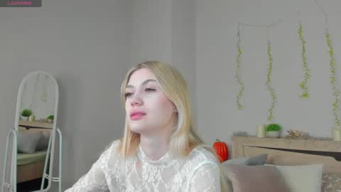 Snapshot of cherry_pr1ce chatting on 20, 5, 2026 cherry_pr1ce online show from 20, 5, 2026