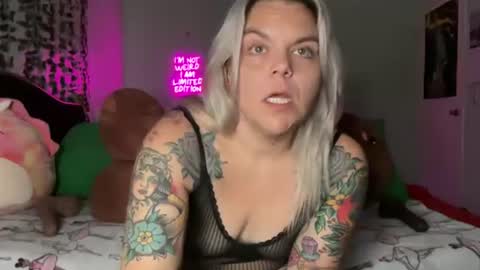 CherryBombBomb online show from 22, 7, 2026