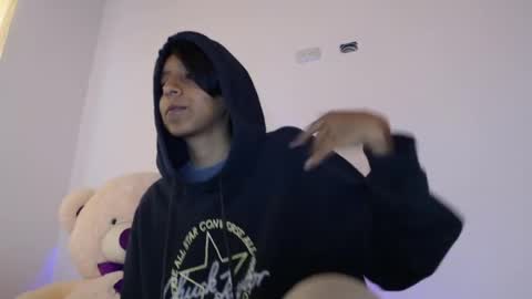 cherrybombsweet online show from 27, 4, 2026