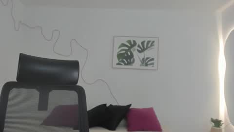 C H E R R Y online show from 25, 10, 2025