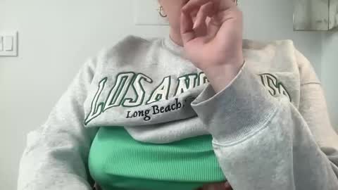 CherryJune online show from 31, 1, 2025