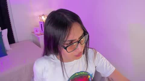 Snapshot of cherrylady2 chatting on 18, 10, 2025 Cherry online show from 18, 10, 2025