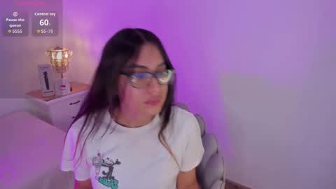 Snapshot of cherrylady2 chatting on 5, 11, 2025 Cherry online show from 5, 11, 2025