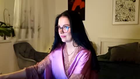 Kira online show from 10, 6, 2026