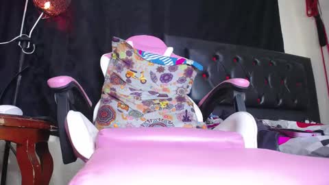 cherry hot online show from 19, 2, 2025