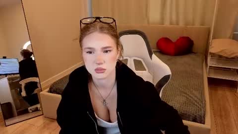 Cherryyy Bliss online show from 20, 7, 2026