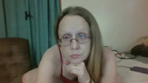 Jade and Thomas online show from 12, 6, 2026
