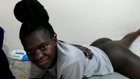 chichie_ online show from 31, 5, 2026