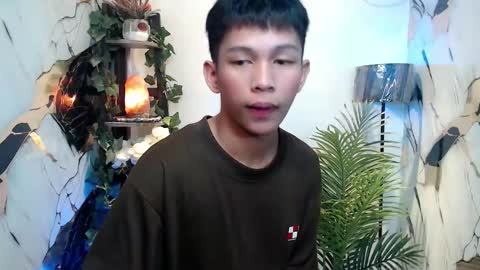 Snapshot of chick_renz chatting on 5, 10, 2025 chick_renz online show from 5, 10, 2025