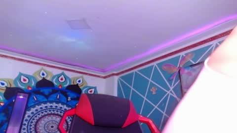 chico_explosivo online show from 27, 4, 2026