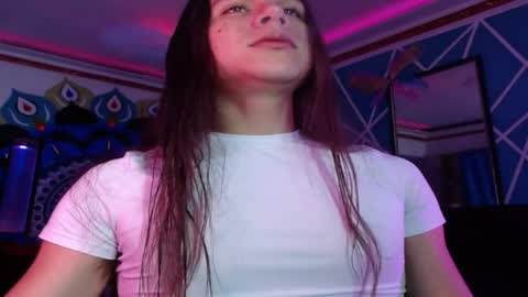 Snapshot of chico_explosivo chatting on 8, 6, 2026 chico_explosivo online show from 8, 6, 2026