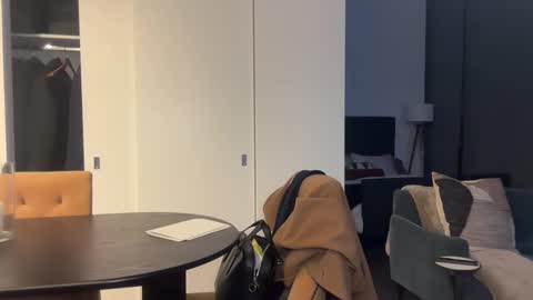 ChiGuy841 online show from 25, 2, 2025