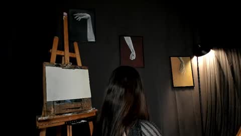 Nina   online show from 24, 4, 2026