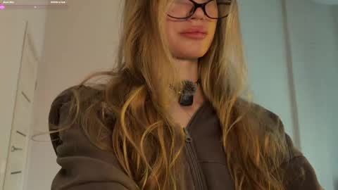 Goddess Vika - owner of all ur money online show from 15, 5, 2026