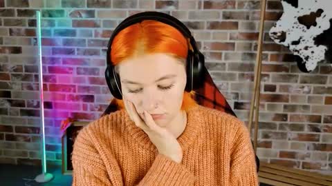 Bella online show from 9, 9, 2025