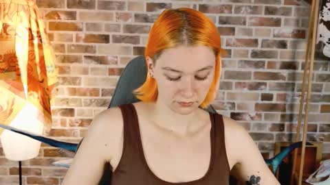 Bella online show from 4, 10, 2025