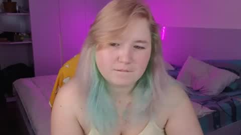 Snapshot of chimberwol chatting on 22, 7, 2026 Chim-Chim online show from 22, 7, 2026