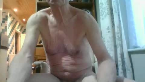 chipper341596 online show from 13, 1, 2026