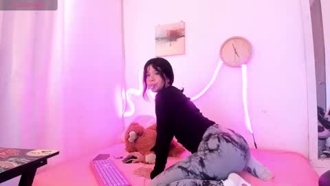 Snapshot of chiquibumbun chatting on 8, 1, 2025 sophia online show from 8, 1, 2025