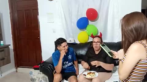 chiquitahot69 online show from 16, 12, 2025