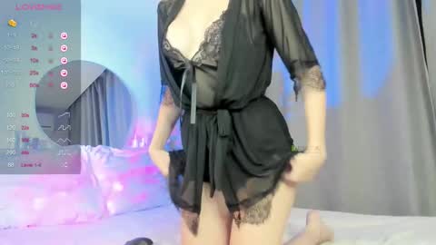 Snapshot of chloe__kiss chatting on 5, 12, 2025 Chloe online show from 5, 12, 2025