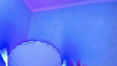 chloe_blowjob online show from 19, 4, 2026