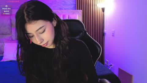 chloe_bluee_ online show from 21, 4, 2026