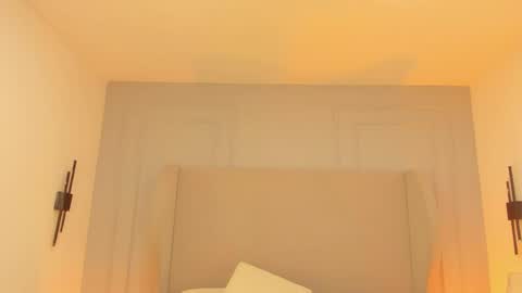 Chloe online show from 23, 4, 2026