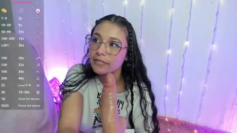 Chloe  online show from 10, 3, 2025