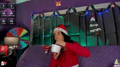 Isabella curly hair - Anastasia short hair  online show from 9, 12, 2024