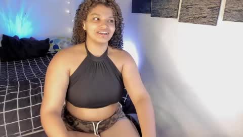 chloe_kisses online show from 24, 4, 2026