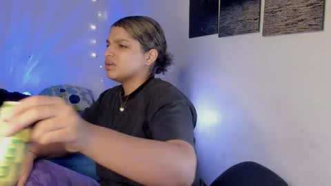 chloe_kisses online show from 27, 4, 2026