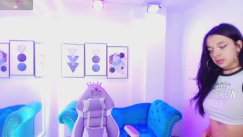 Chloe  online show from 26, 6, 2026
