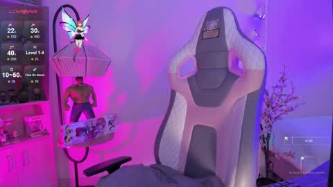 Snapshot of chloe_moons_ chatting on 25, 11, 2025 CLOE online show from 25, 11, 2025