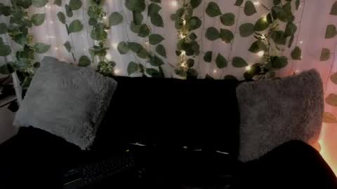 Chloe online show from 23, 4, 2026