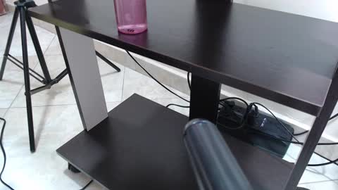 chloe_prg online show from 4, 1, 2025