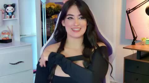 Snapshot of chloe_rem chatting on 21, 9, 2025 . online show from 21, 9, 2025